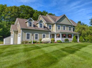 927 Borough Rd, Pembroke, NH 03275