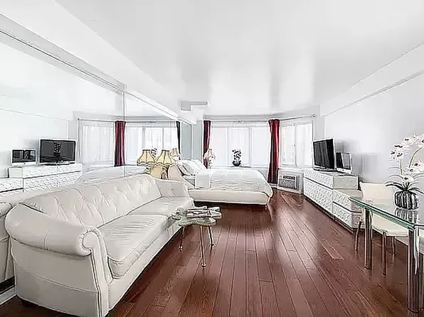 225 E 46th St APT 12G, New York, NY 10017
