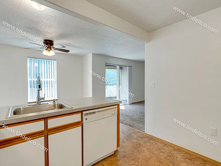 13738 NE Glisan St #3 — Photo 14