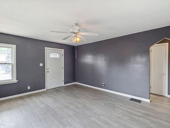 4th image of 1821 Wyoming Ave
