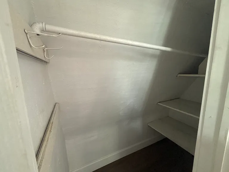 109 E St NW — Photo 9