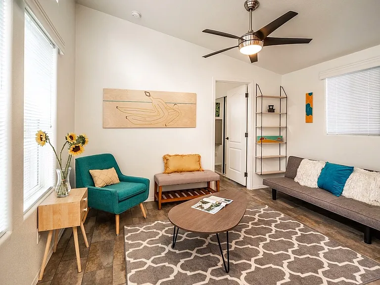 2578 Tovar Trl — Photo 2