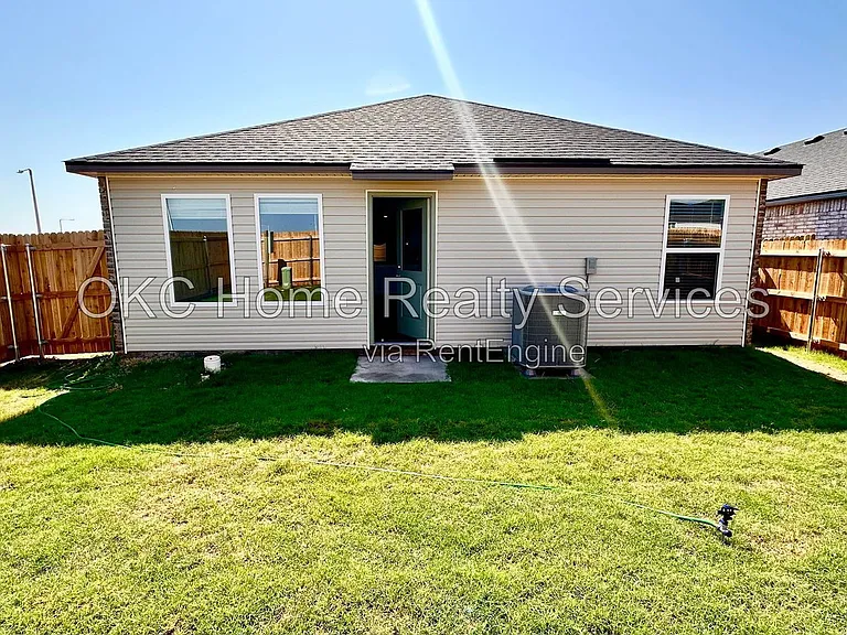 20404 Mule Deer Dr — Photo 31