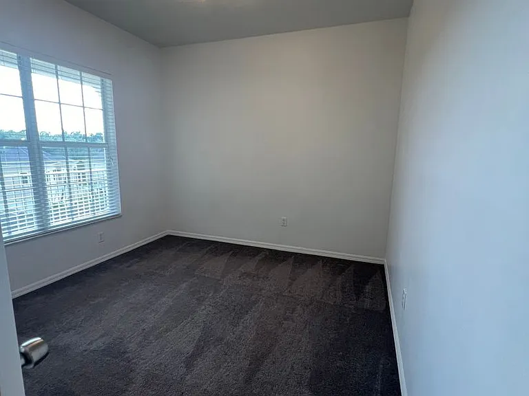 940 Spring Park St #12 — Photo 20