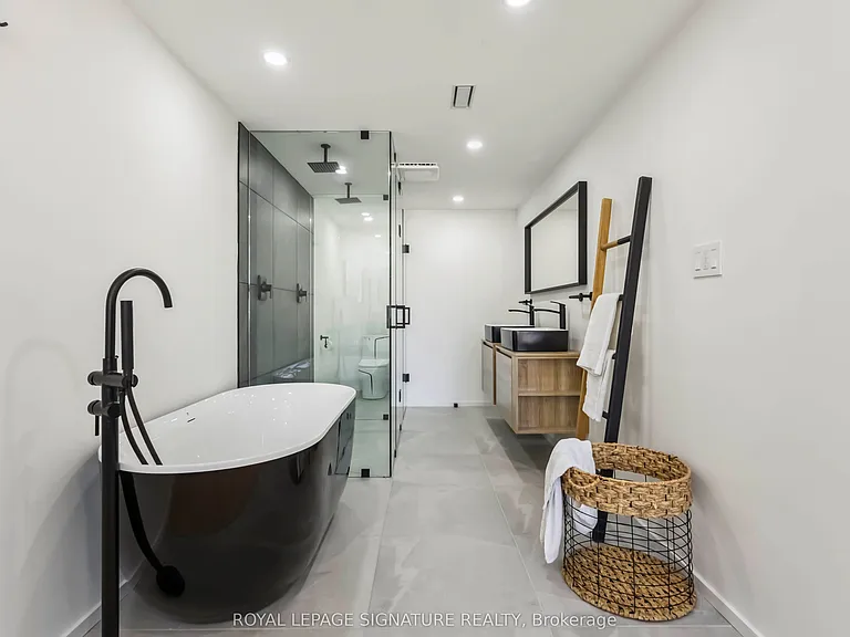 43A Cummings St #UPPER — Photo 22