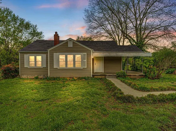 1022 Jones St, Athens, TN 37303