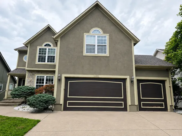 13251 Bluejacket St, Overland Park, KS 66213