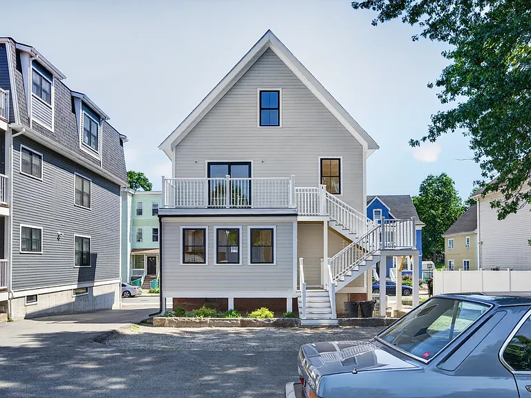 25 Richfield St #1 — Photo 16
