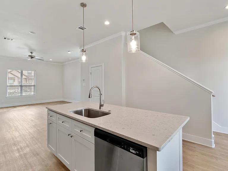 310 Fairway Dr #113 — Photo 11