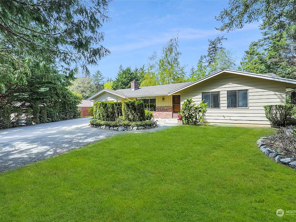 1st image of 322 Shelter Bay Dr