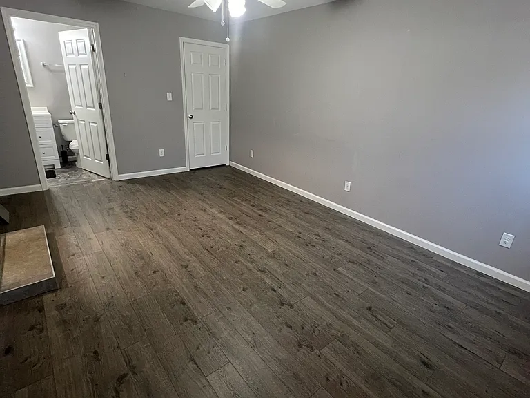1009 E Moore Ave — Photo 17