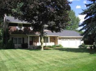 39828 Memory Ln, Harrison Township, MI 48045