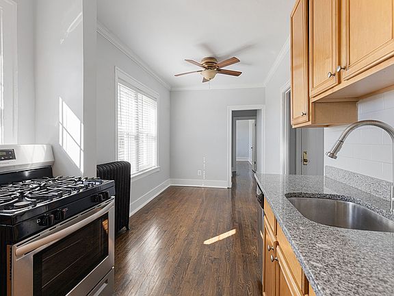 5th image of 6100 N Winthrop Ave #6114-1/2-3S