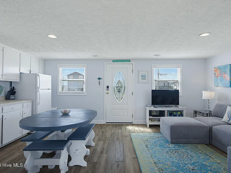 2999 Island Dr — Photo 23