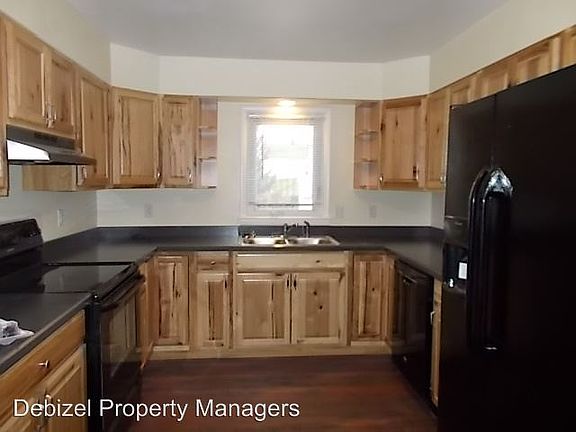3rd image of 624 Avenue C