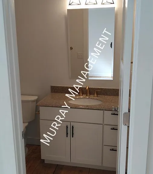 630 N Park Ave #B — Photo 8