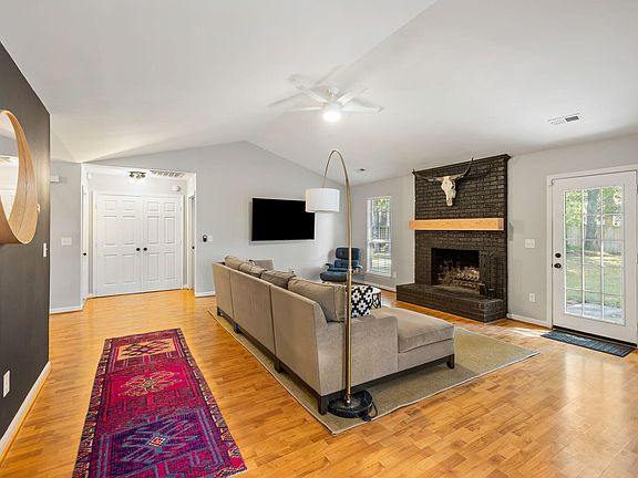5th image of 4723 Cotillion Dr