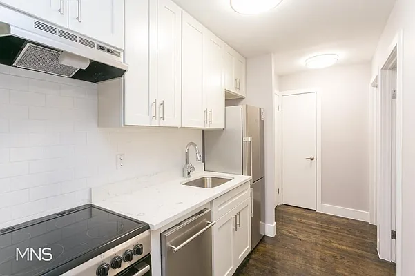 Rented by MNS Marketing | media 11