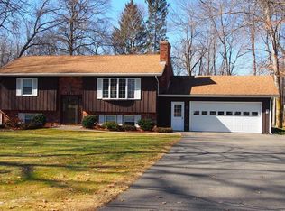 3 Laurel Dr, Hadley, MA 01035
