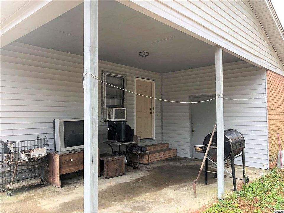 2nd image of 3306 Cox Rd