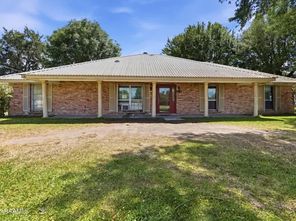 203 Francis St, Saint Martinville, LA 70582