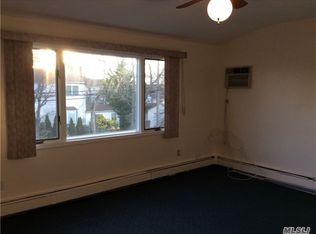 325 Chambers Ave, East Meadow, NY 11554