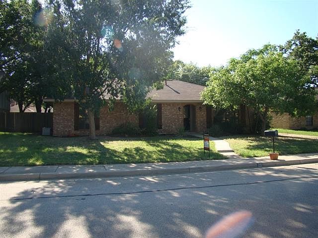 1st image of 22 Lakewood Dr