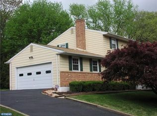 13 Short Dr, Wilmington, DE 19810