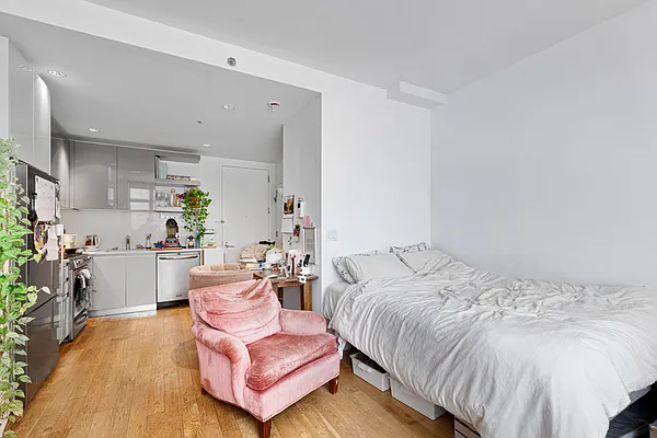 Rented by Nest Seekers International | media 5