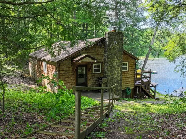 107 Fernville Road, Leicester, VT 05733