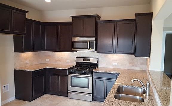 4th image of 505 Buttermilk Ln