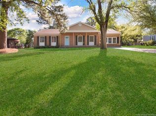 1459 Greenock Ave, Fayetteville, NC 28304