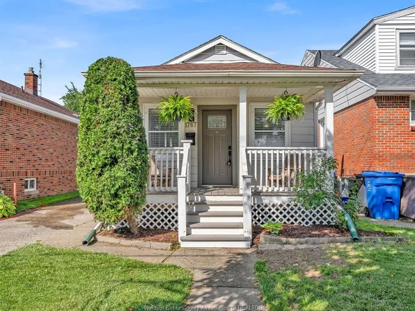 1767 Langlois Ave, Windsor, ON N8X 4M4