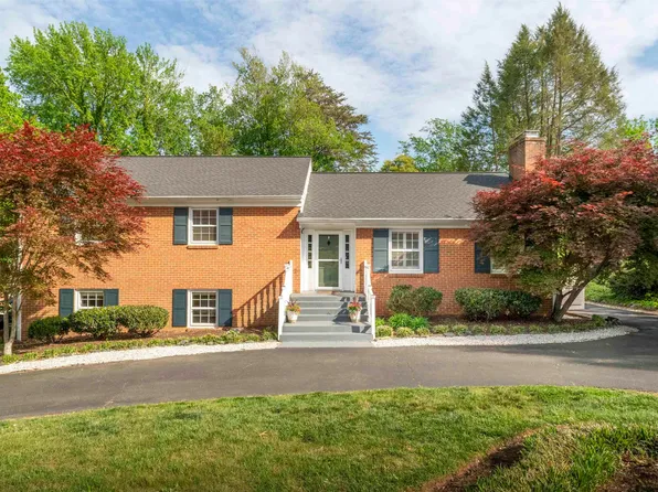 102 Westminster Rd, Charlottesville, VA 22901
