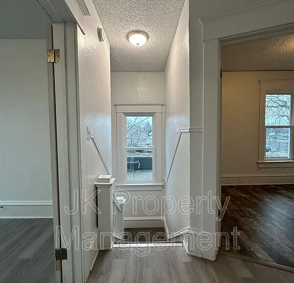 604 2nd Ave S — Photo 15