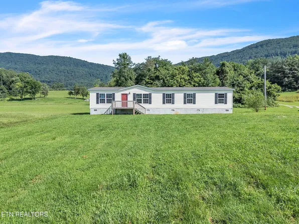 233 Orange Ln, Speedwell, TN 37870