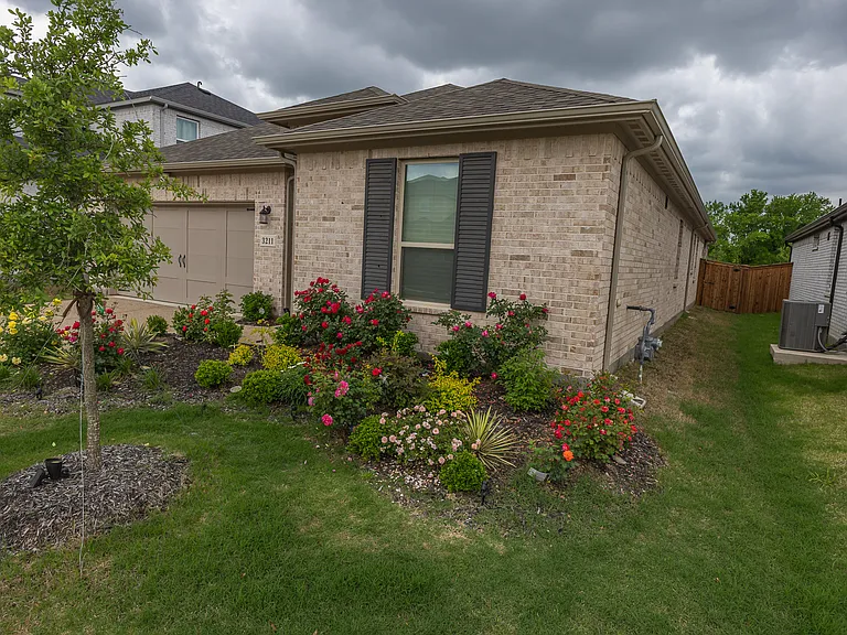 3211 Ashlar Ct — Photo 3