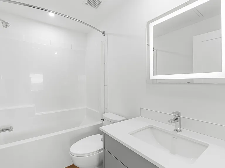 1301 Belaire Ave #435 — Photo 9