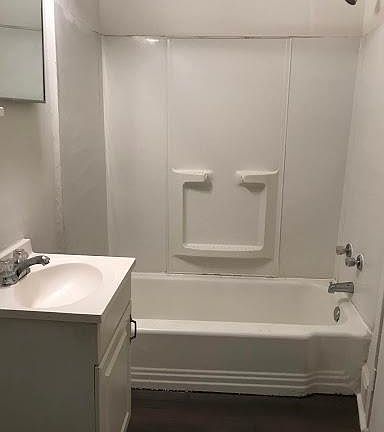 3rd image of 539 E Chestnut St APT 2
