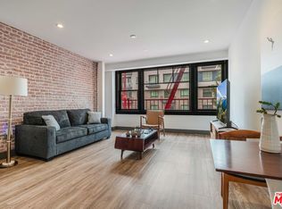 932 S Hill St APT 404, Los Angeles, CA 90015