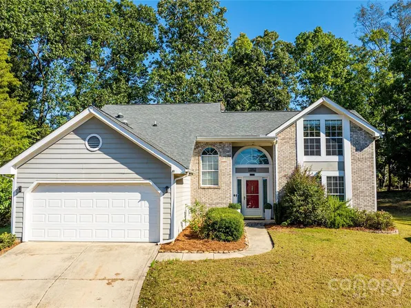 3236 Rheinwood Ct, Matthews, NC 28105