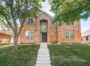 2105 Fountain Dr, Lewisville, TX 75067