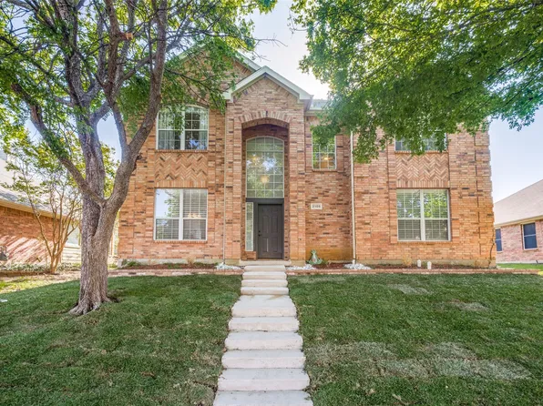 2105 Fountain Dr, Lewisville, TX 75067