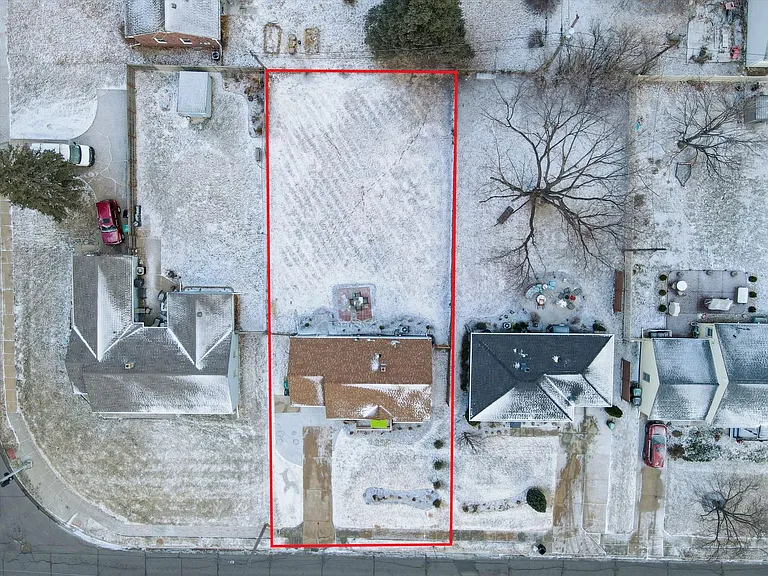 7514 Cass St — Photo 27