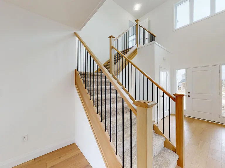 120 Basil Cres — Photo 13