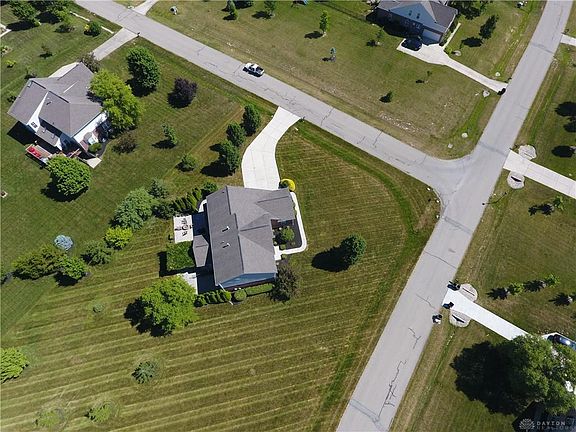3rd image of 587 Sage Run Dr