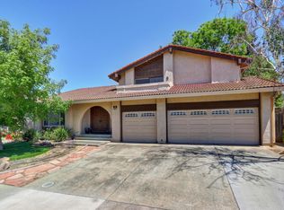 9257 Elk Crest Dr, Elk Grove, CA 95624