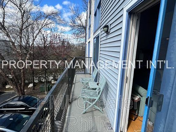 3rd image of 182 Gay St APT 706