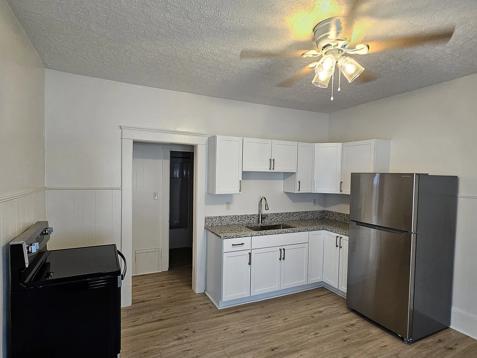 617 Plum St — Photo 2