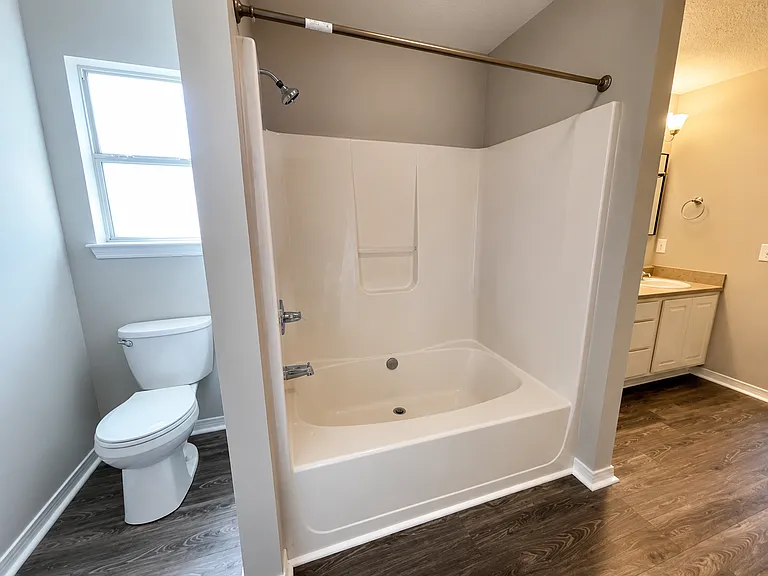 124 Sandstone Trl — Photo 2